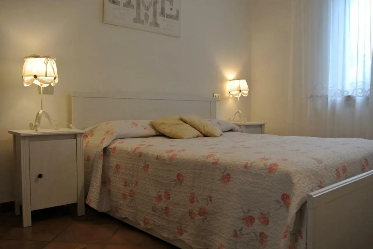 Lovely Tuscan Country House Siena Apartment